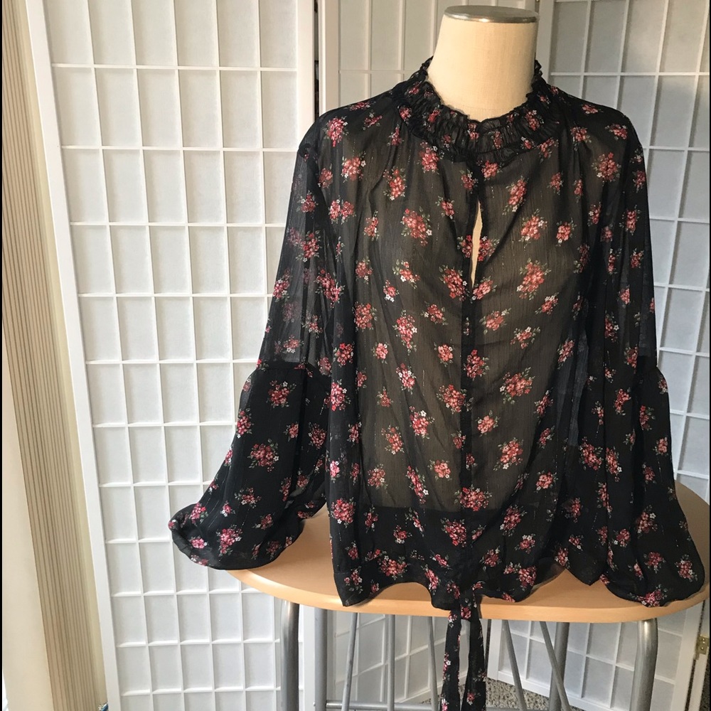 Maurices sheer top, like new perfect summer top